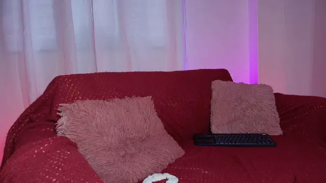 emy colee online show from 03/25/26, 11:00