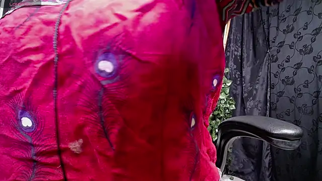 kalpanaaishaa online show from 11/18/25, 10:09