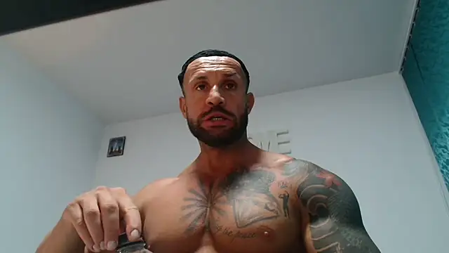 Magnificmuscles89 online show from 05/24/26, 10:04