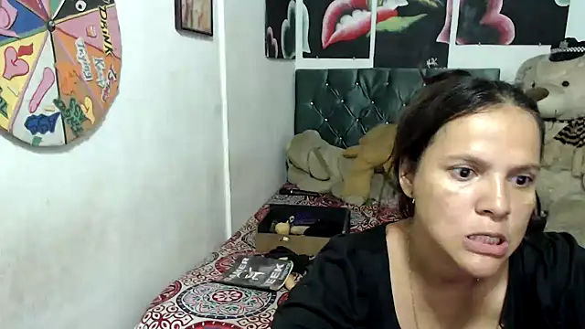 Snapshot of manzanahot9 chatting on 03/11/25, 03:34 manzanahot9 online show from 03/11/25, 03:34