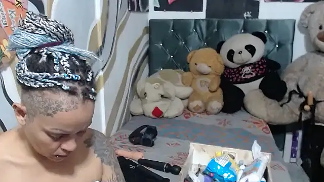 Snapshot of manzanahot9 chatting on 11/06/25, 06:53 manzanahot9 online show from 11/06/25, 06:53