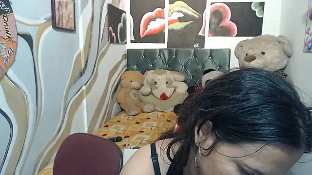 Snapshot of manzanahot9 chatting on 12/03/25, 10:30 manzanahot9 online show from 12/03/25, 10:30