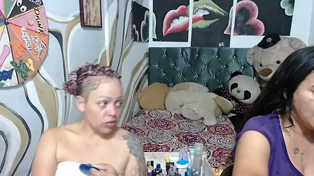 manzanahot9 online show from 04/04/26, 07:55