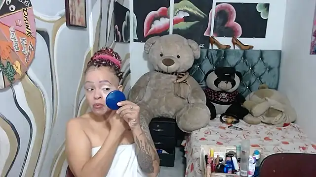 manzanahot9 online show from 06/30/26, 11:22