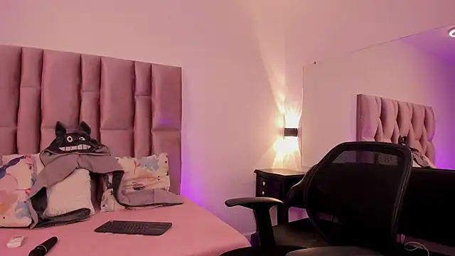 NikyBrookss online show from 03/25/26, 02:34