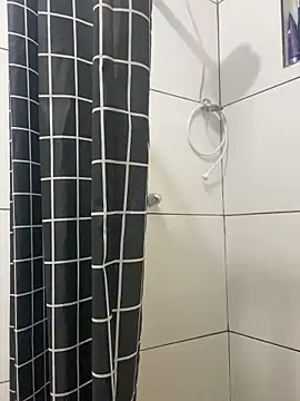 couple shy online show from 11/19/25, 09:59