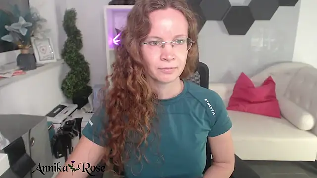 AnnikaRose online show from 01/24/25, 08:43