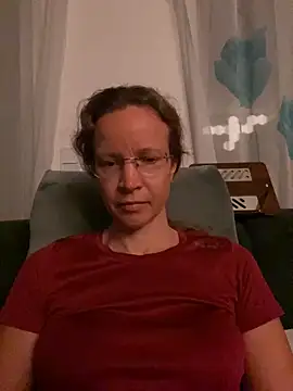 AnnikaRose online show from 10/13/25, 05:51