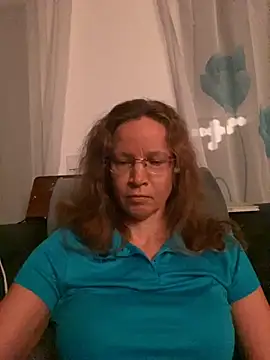 AnnikaRose online show from 11/26/25, 06:47