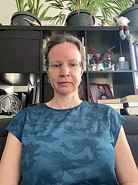 AnnikaRose online show from 03/05/26, 07:48