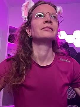 AnnikaRose online show from 04/03/26, 07:28