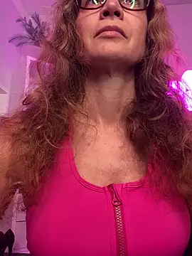 AnnikaRose online show from 04/27/26, 11:52