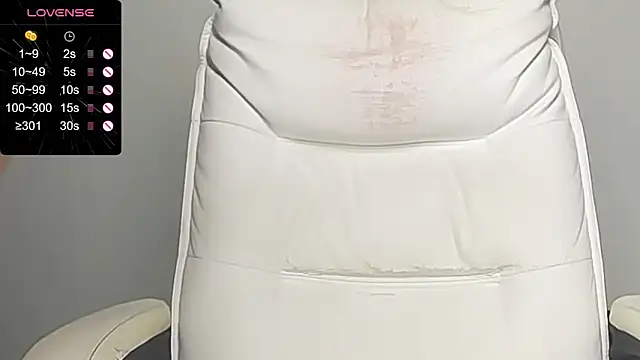 Snapshot of RRUUBBYYY chatting on 09/23/25, 06:44 RRUUBBYYY online show from 09/23/25, 06:44