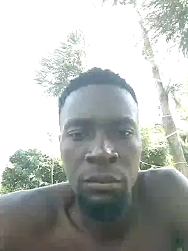 Snapshot of Brian_johns chatting on 01/08/25, 11:43 Brian johns online show from 01/08/25, 11:43