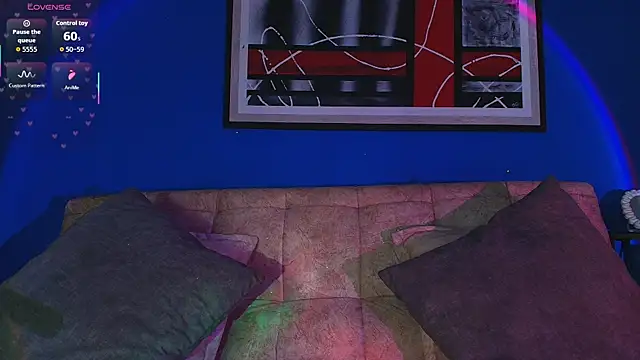 liccy hall online show from 11/16/25, 12:33