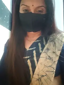 Aishwaryaa 69 online show from 02/23/25, 02:35