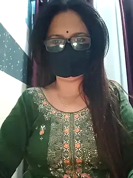 Aishwaryaa 69 online show from 03/12/25, 01:36