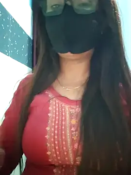 Aishwaryaa 69 online show from 03/12/25, 03:07