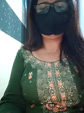 Aishwaryaa 69 online show from 03/17/25, 03:47