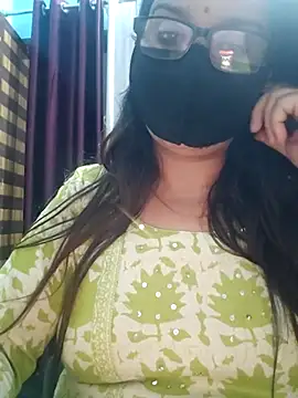 Aishwaryaa 69 online show from 10/07/25, 04:48