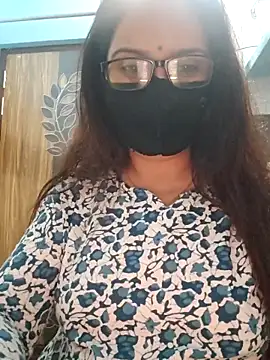 Aishwaryaa 69 online show from 10/16/25, 11:22