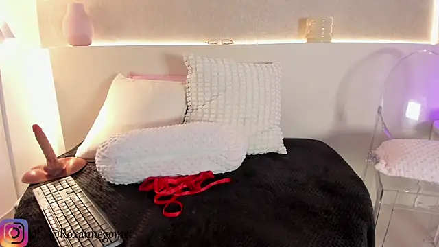 roxannegomez online show from 03/28/26, 12:38