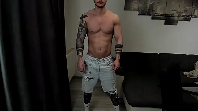 Richarddarell1 online show from 03/18/26, 06:16