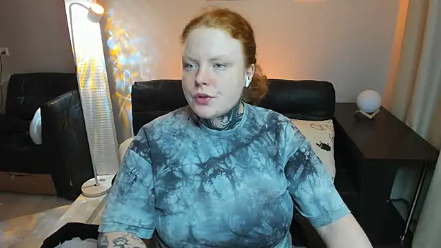 Snapshot of Cassie_xKiss chatting on 05/12/26, 08:39 Cassie xKiss online show from 05/12/26, 08:39