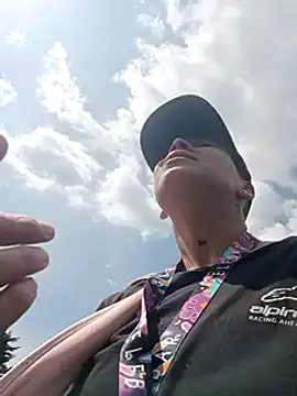 Rob and lizzy online show from 01/14/25, 06:38