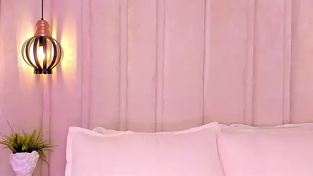 bonniekim  online show from 03/11/25, 12:28