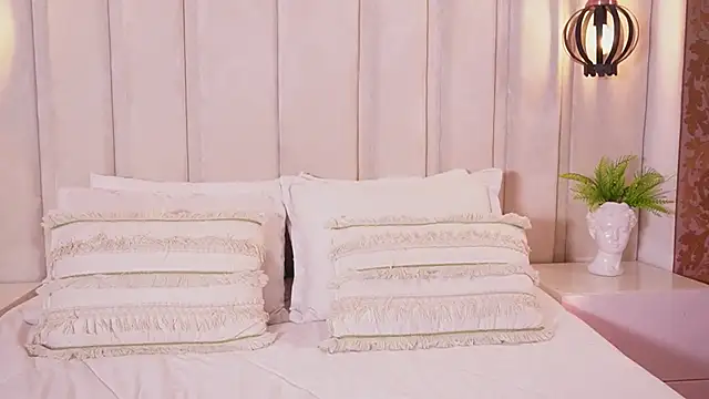 bonniekim  online show from 09/22/25, 10:56