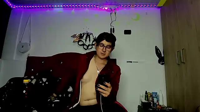 Sweet-Suck69 online show from 01/07/25, 02:31