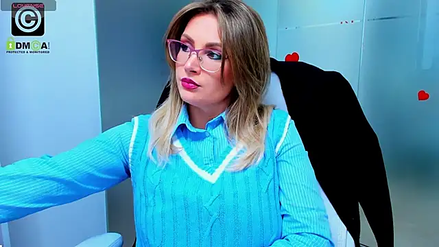 Snapshot of anyarosses chatting on 01/27/25, 06:19 anyarosses online show from 01/27/25, 06:19