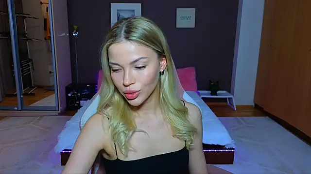 EmmyMills online show from 01/17/25, 09:06