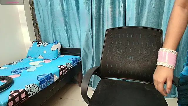 Cute-Russian online show from 09/10/25, 04:12