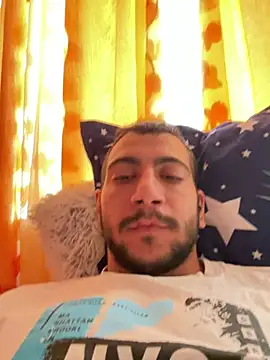 Snapshot of emea4 chatting on 04/16/26, 09:54 emea4 online show from 04/16/26, 09:54