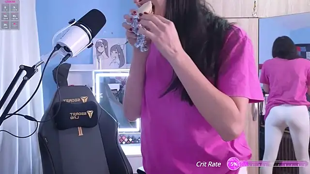 Snapshot of MemiKouki chatting on 01/01/25, 07:10 MemiKouki online show from 01/01/25, 07:10