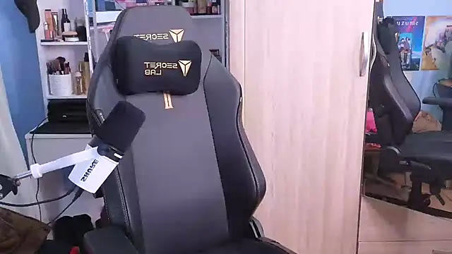 MemiKouki online show from 01/14/25, 04:50