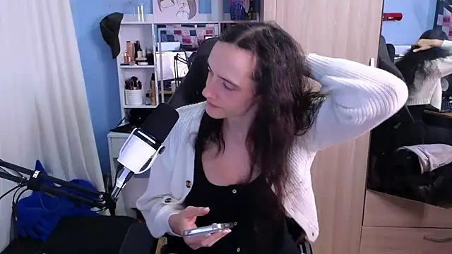 Snapshot of MemiKouki chatting on 01/24/25, 09:05 MemiKouki online show from 01/24/25, 09:05