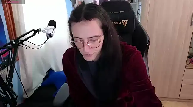 Snapshot of MemiKouki chatting on 02/01/25, 01:09 MemiKouki online show from 02/01/25, 01:09