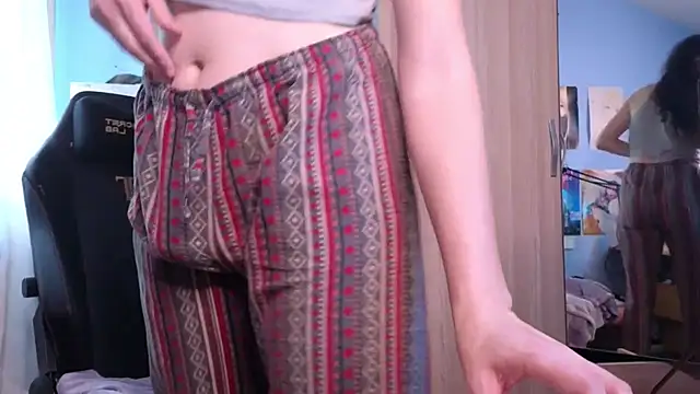 MemiKouki online show from 09/14/25, 05:01