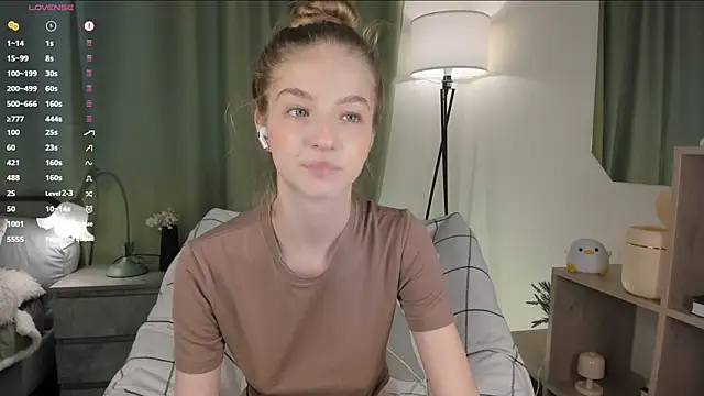 YuNabif online show from 10/15/25, 07:08