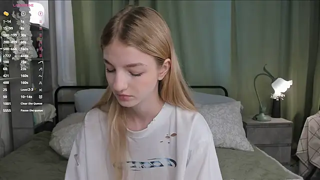 YuNabif online show from 10/22/25, 07:08