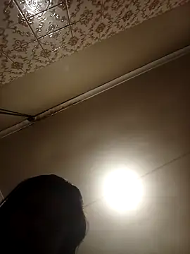 mloghyfsa online show from 12/18/25, 05:35