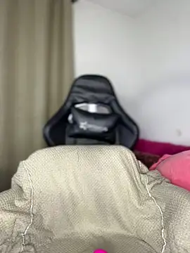 Miaa love6969 online show from 10/04/25, 12:08