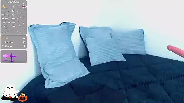 SharonR1 online show from 10/20/25, 03:07