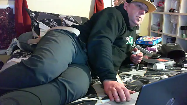 Mic Oxinner online show from 11/03/25, 10:49