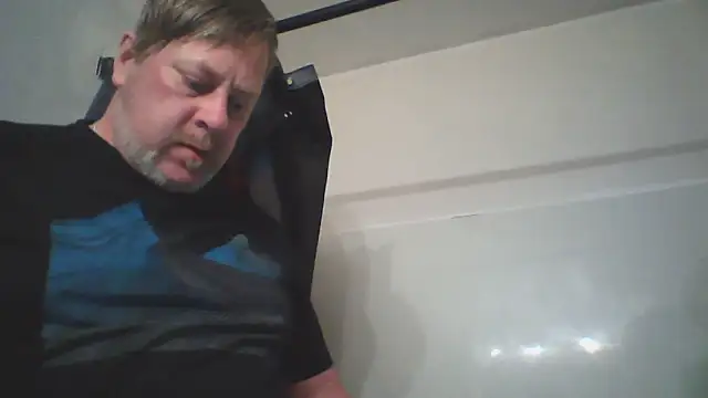 Snapshot of Mic_Oxinner chatting on 06/27/26, 12:55 Mic Oxinner online show from 06/27/26, 12:55