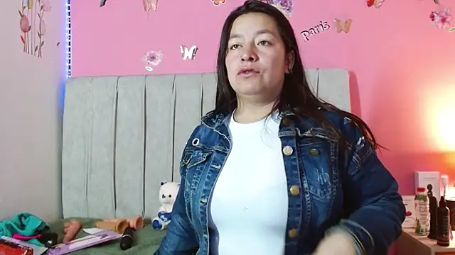 monickhot303av online show from 09/17/25, 05:20