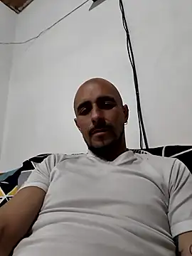 fire menxxx001 online show from 01/14/26, 05:57